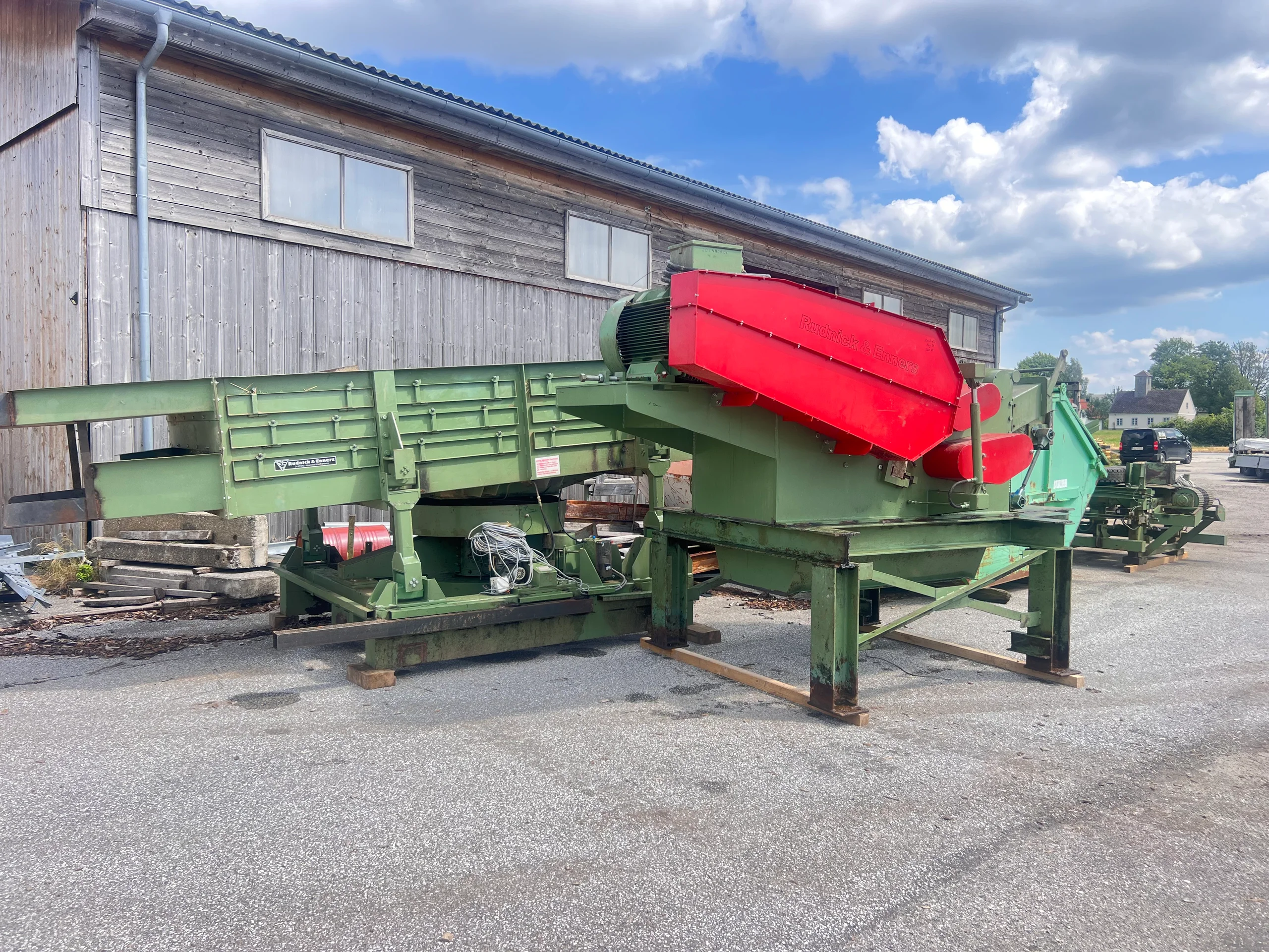 Kompletní likvidace dřevního odpadu