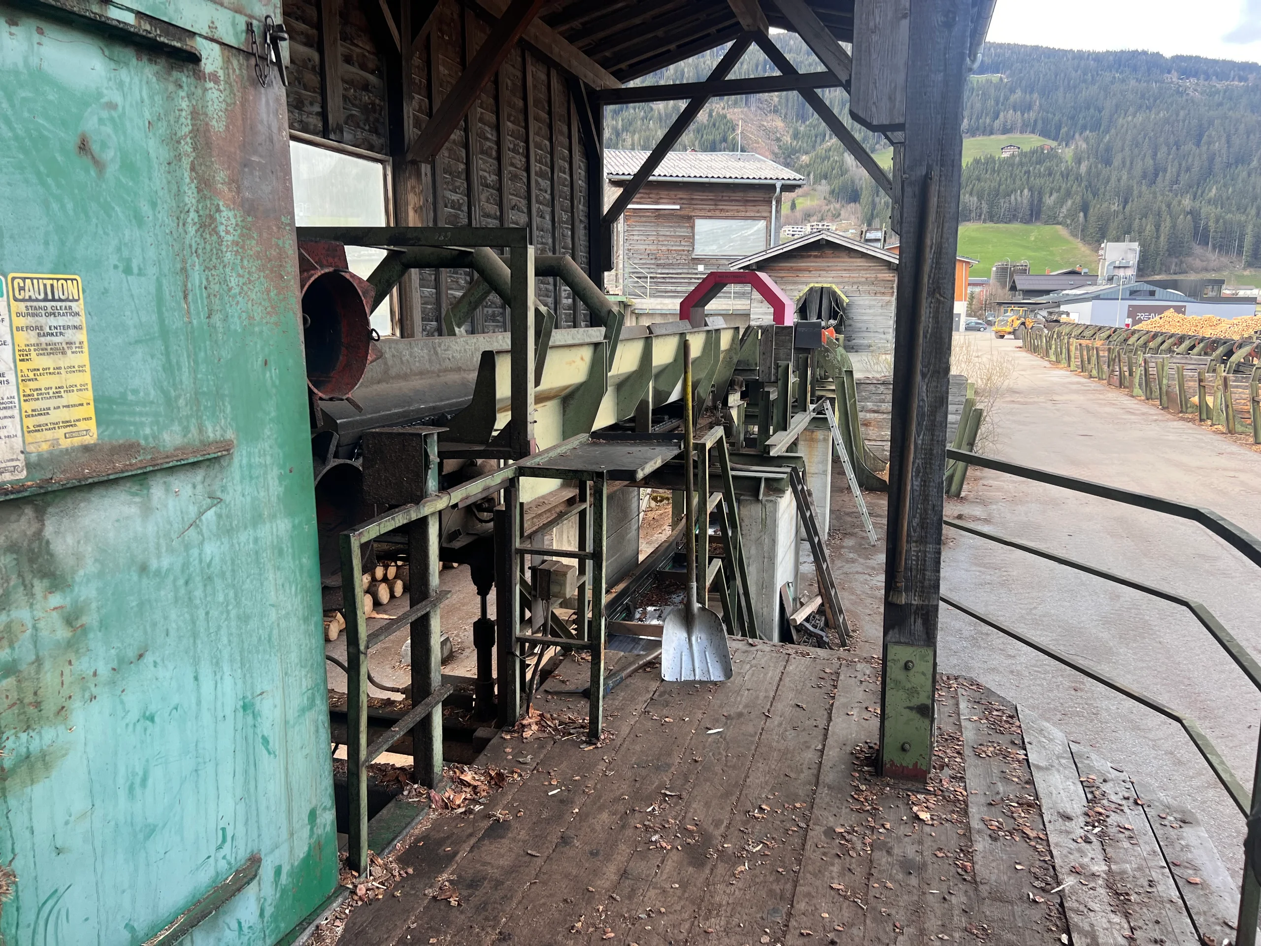 Třídírna kulatiny s odkorňovačem - Obrázek 5