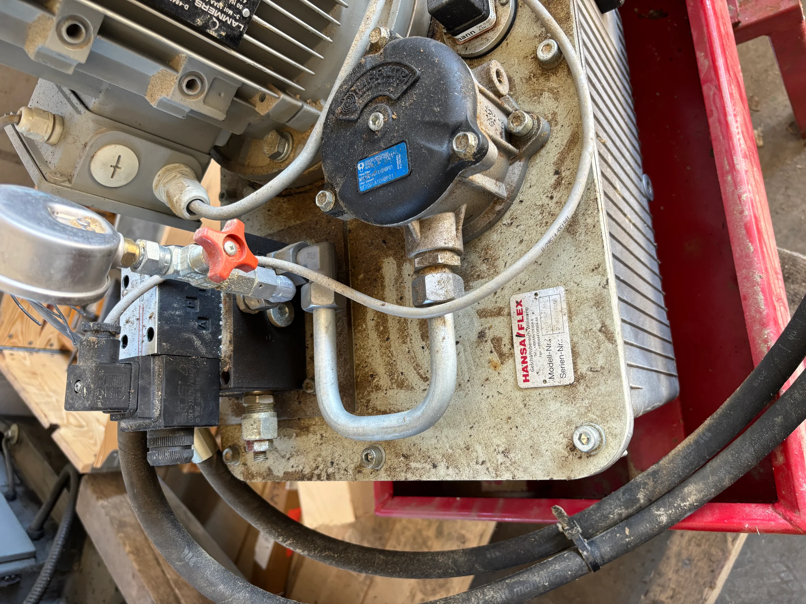 Pohyblivý podlahový kontejner - Obrázek 14